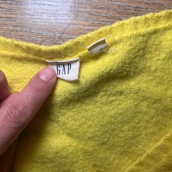 GAP Yellow Men's fuzzy Sweater size XL - Picture 4 of 4